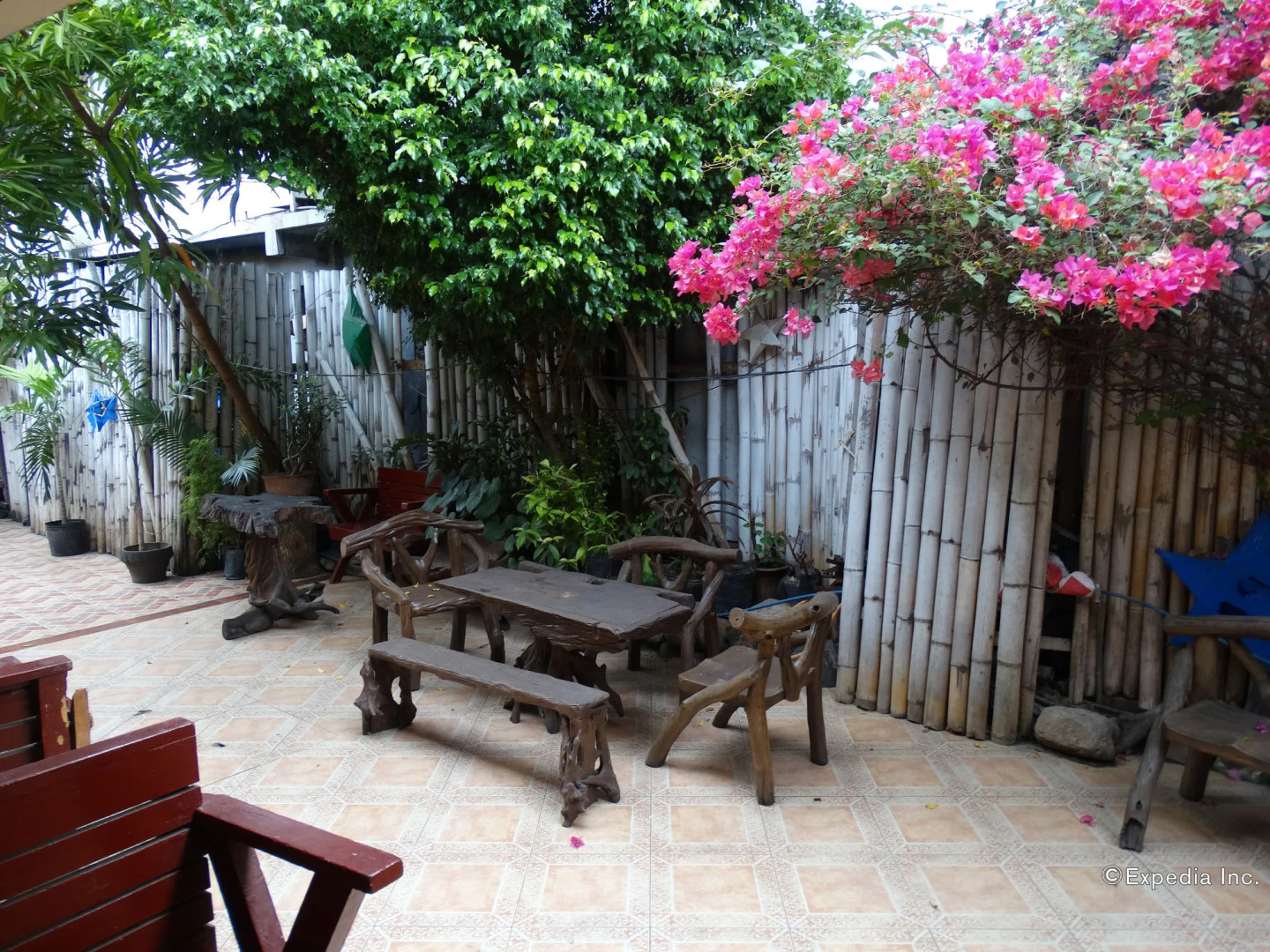 Circon Businessman's Inn