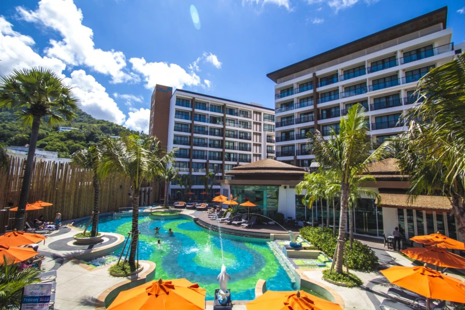 Курортный отель The Beach Heights Resort