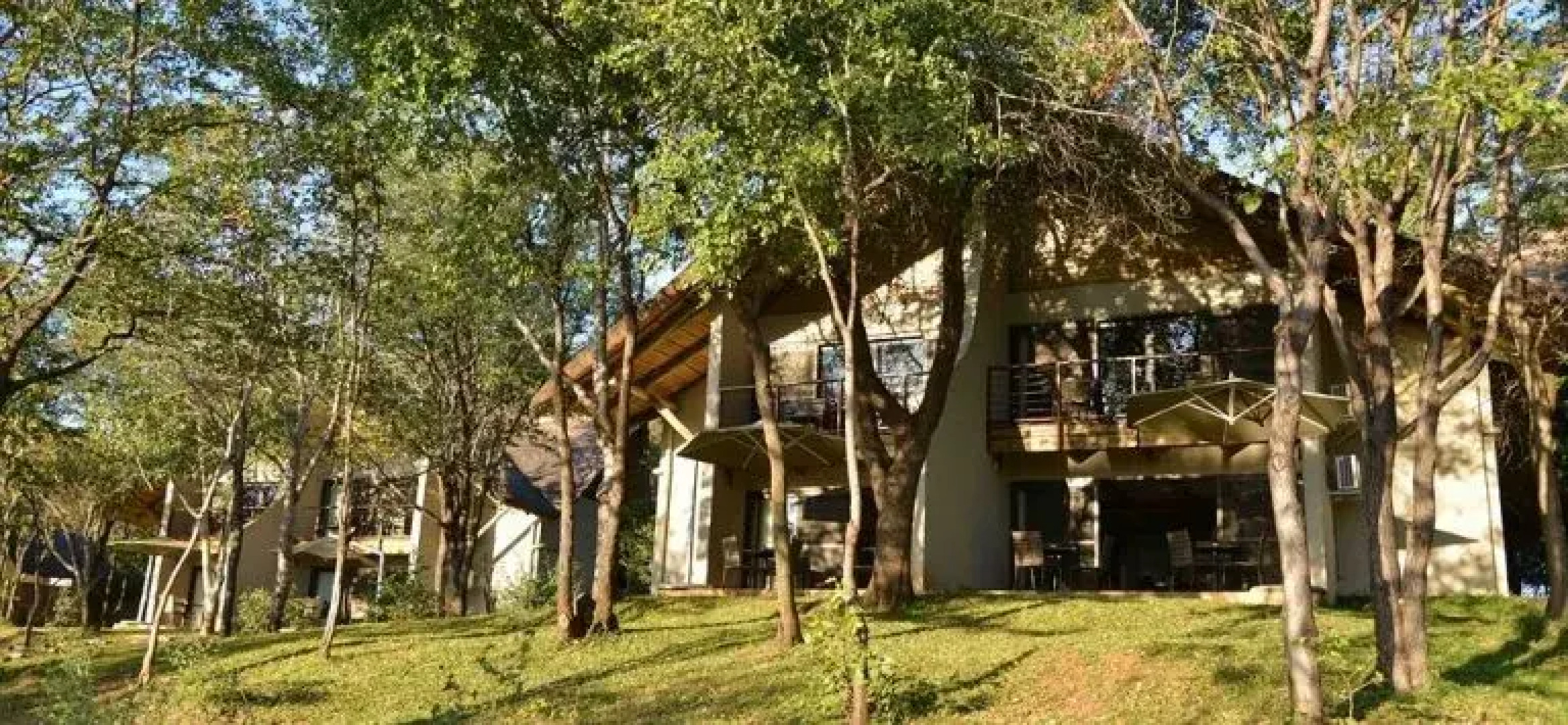 Victoria Falls Safari Suites