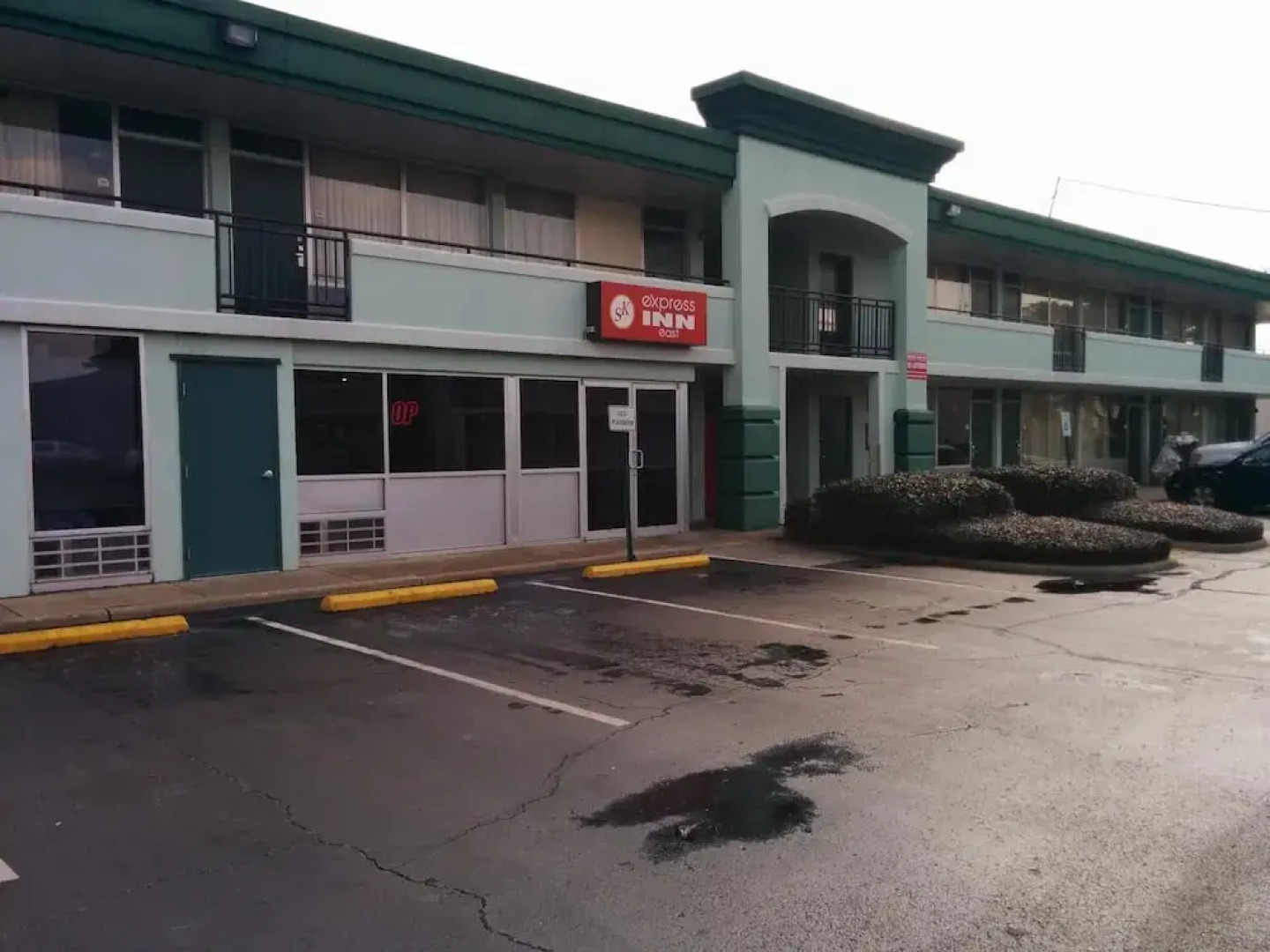 Days Inn by Wyndham Montgomery I-85