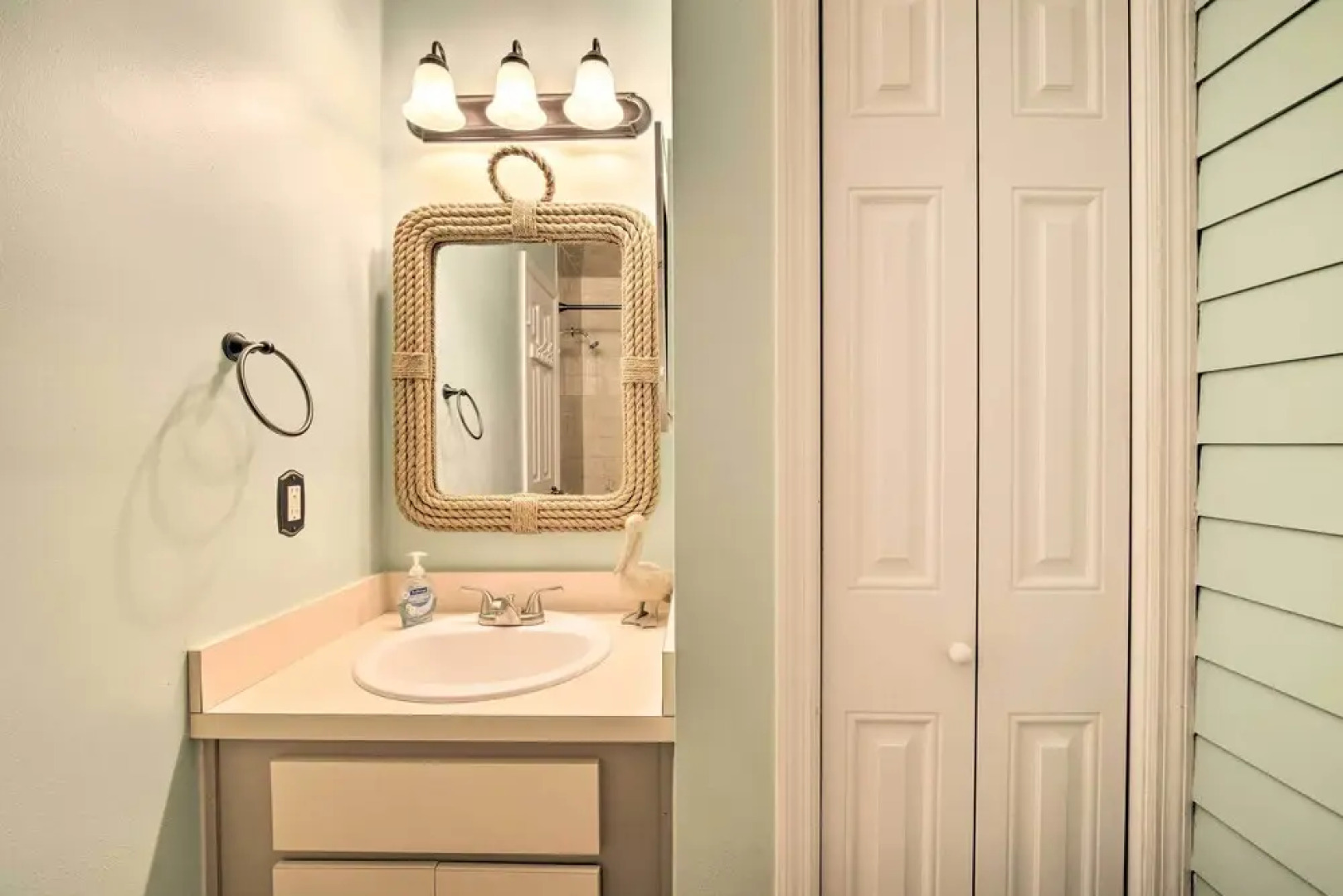 Crystal River Home: Water Views & Boat Dock!