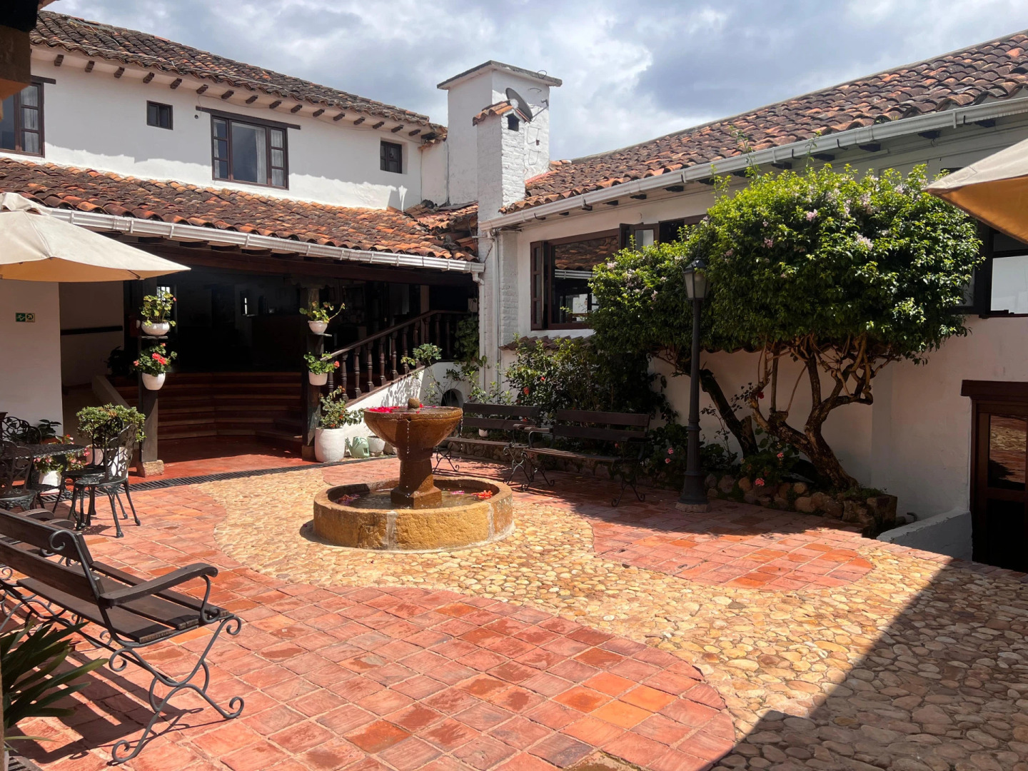 Hotel Meson de los Virreyes