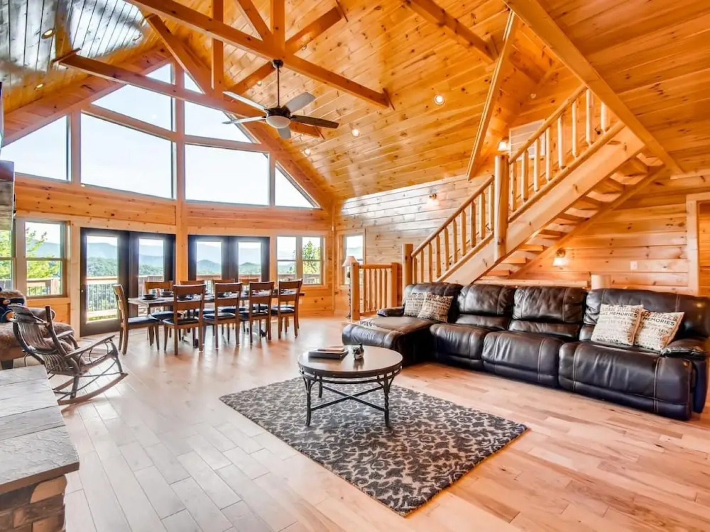 Vista di Cielo 4 Bedrooms 4.5 Bathrooms Cabin