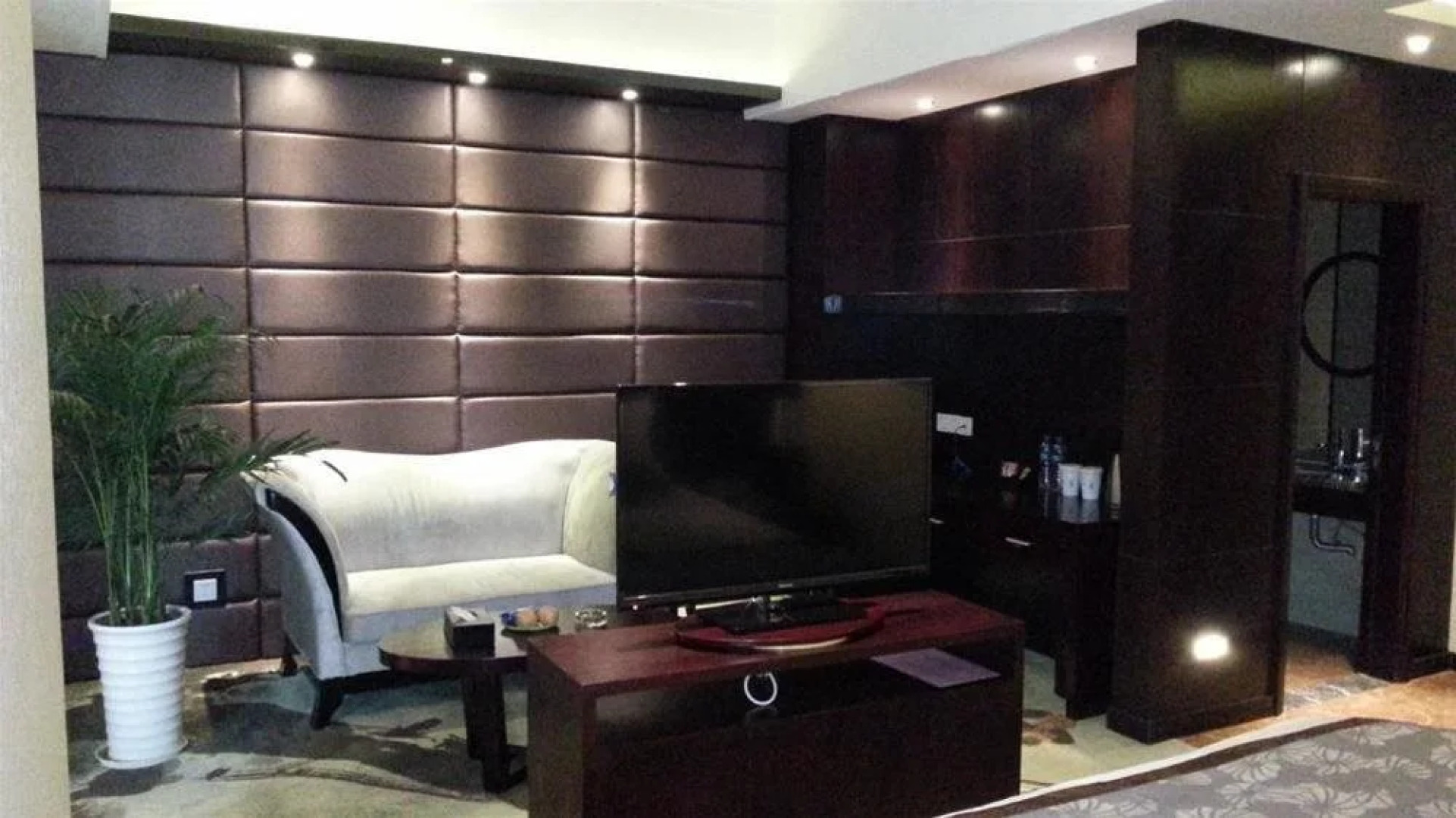 Yueyu Lake View Hotel