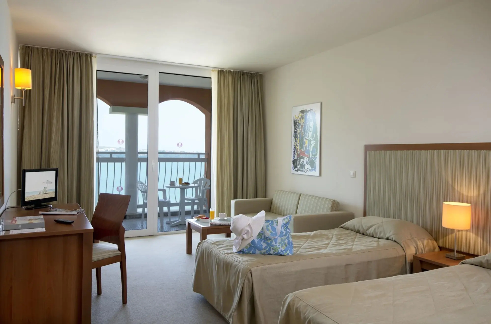 Sol Luna Bay Resort