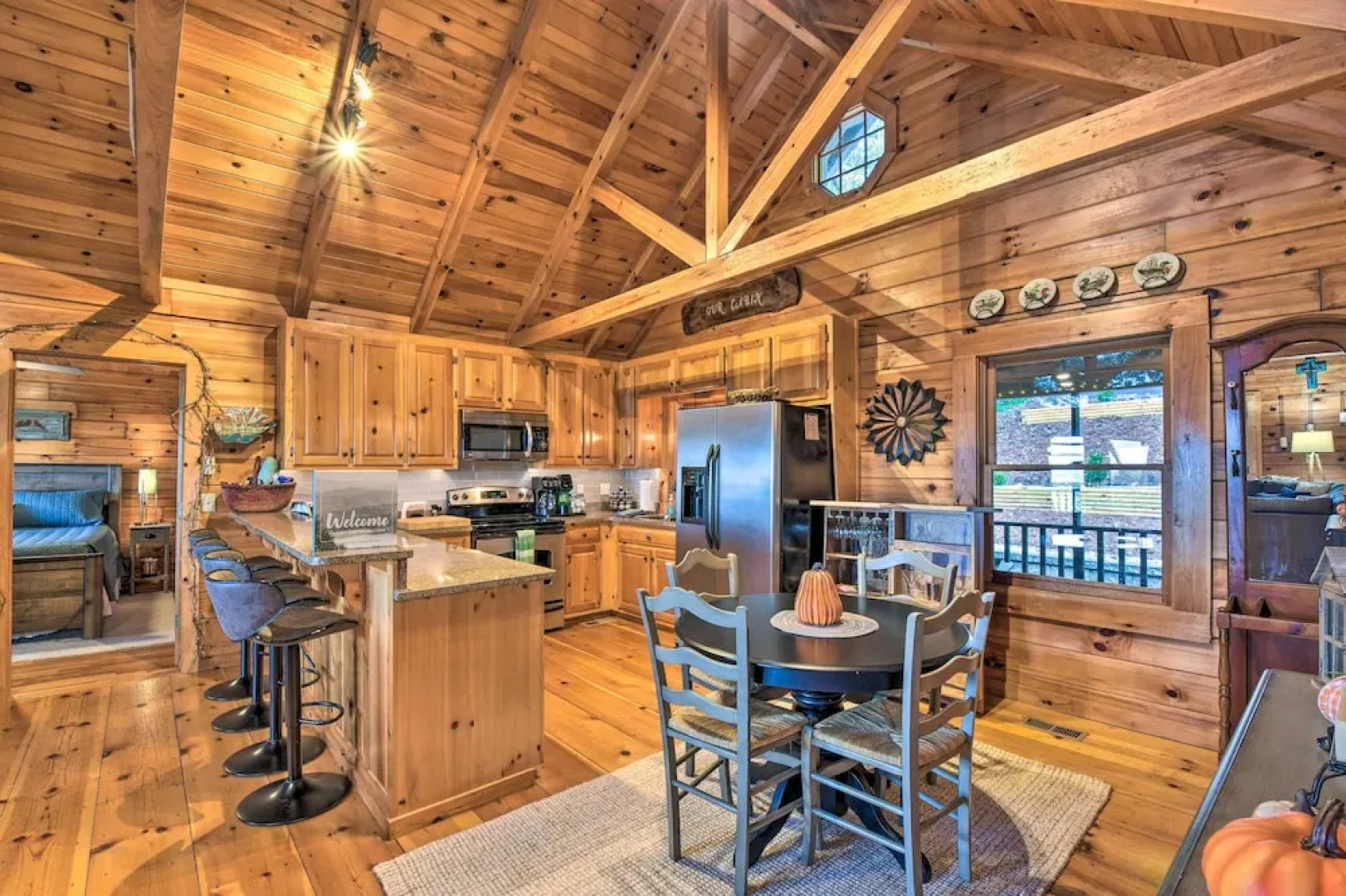 Bent Tree Cabin With Mountain & Lake Views!