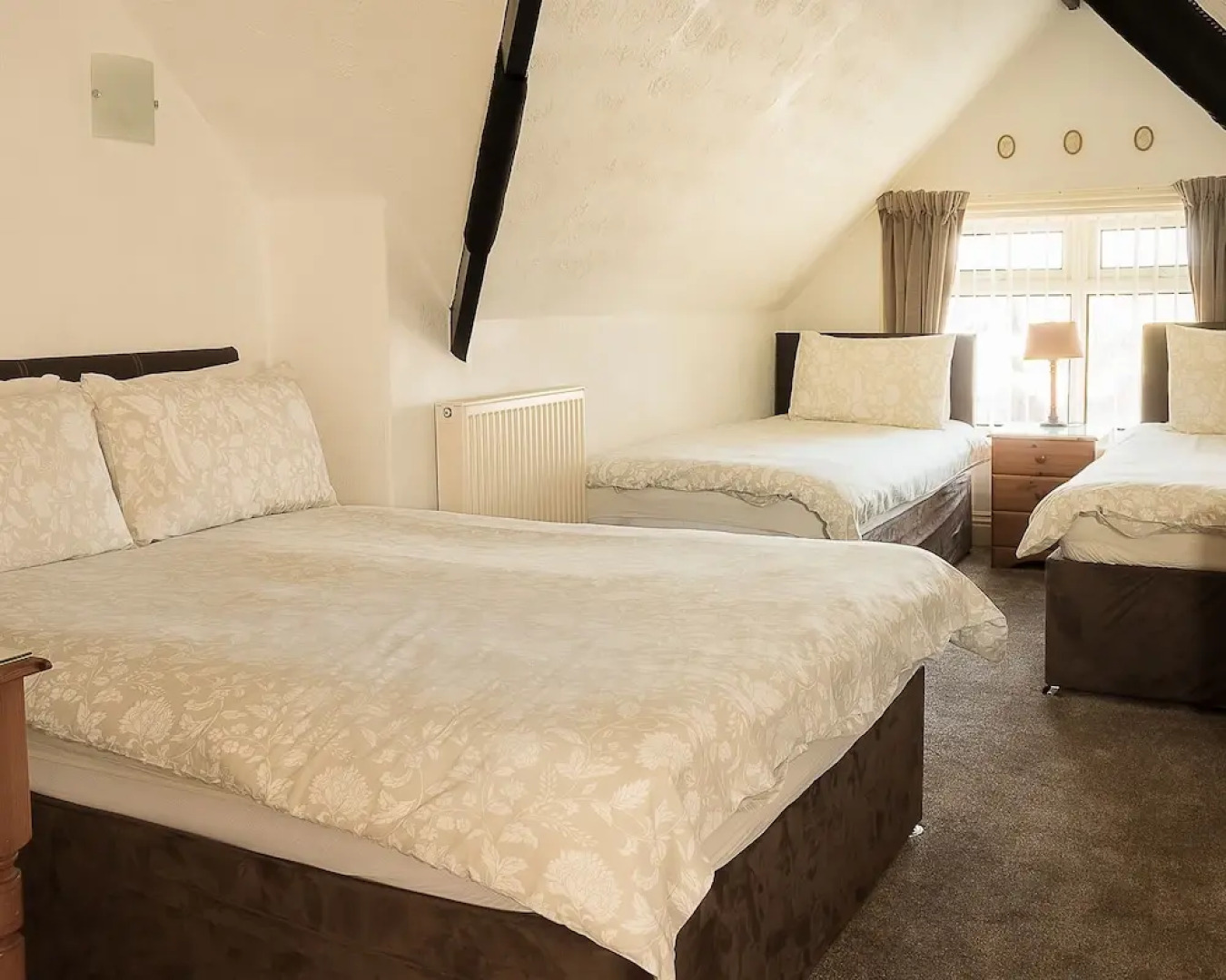 Crescent Lodge Guest House