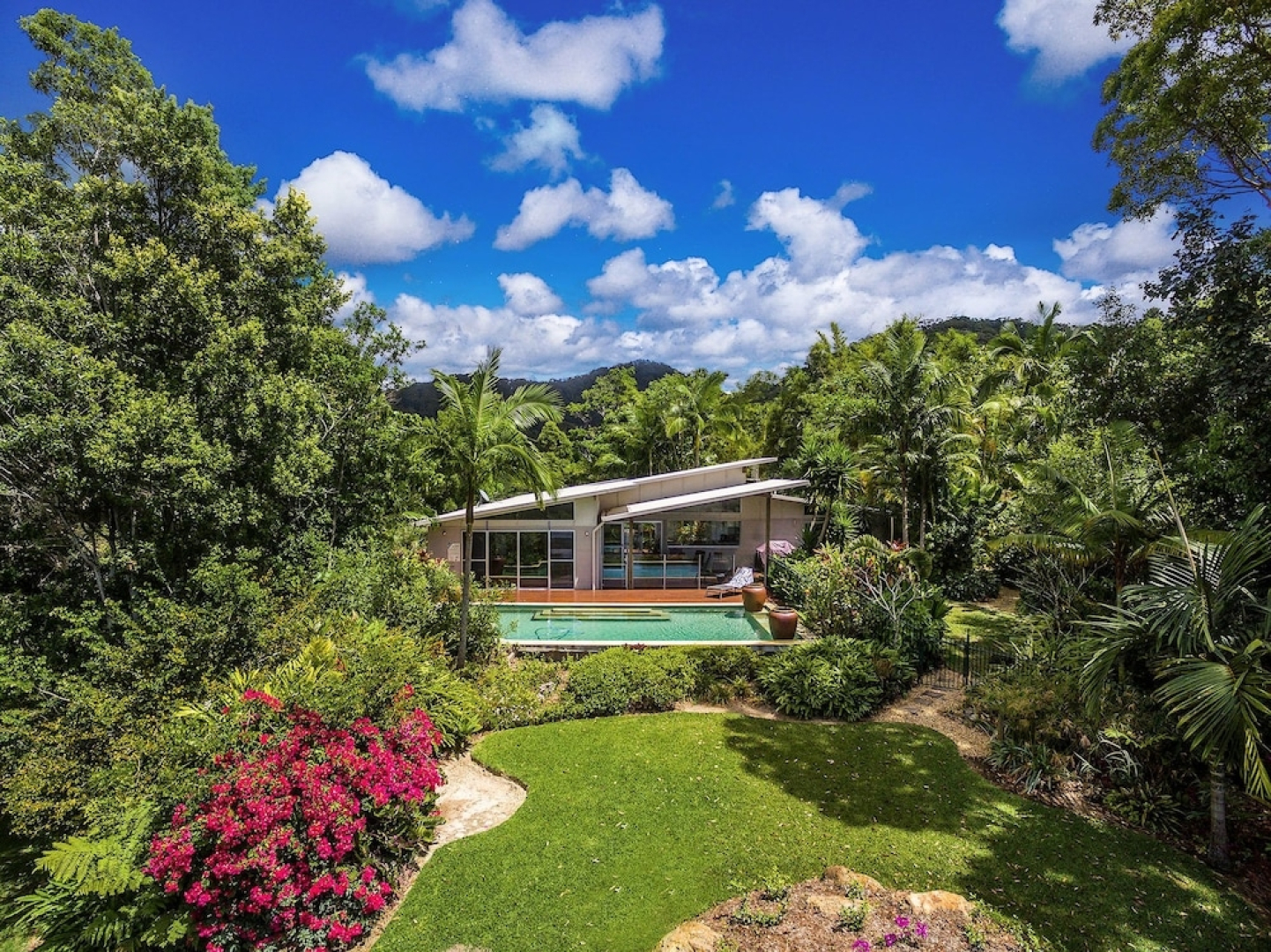 Rosewood House - sweeping ocean views