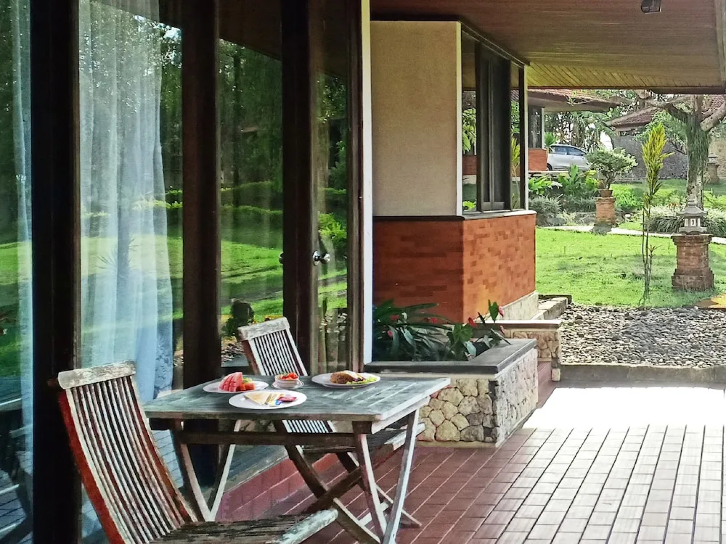 Danau Buyan Resort