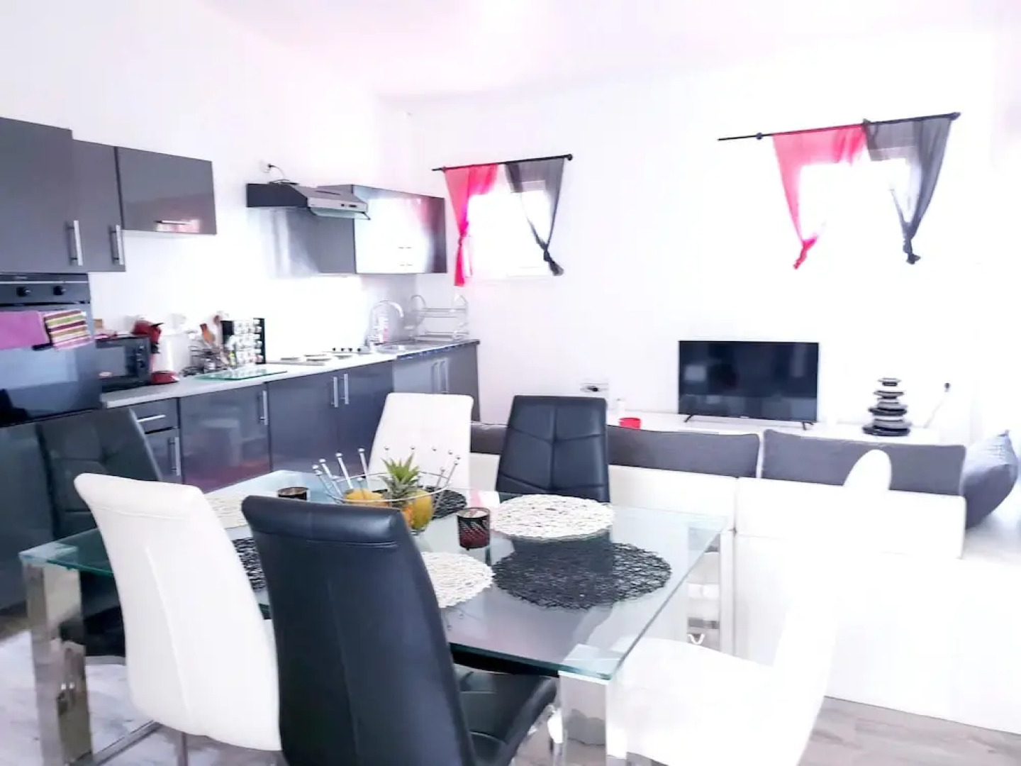 Apartment With one Bedroom in La Rivière Saint Louis, With Wonderful s