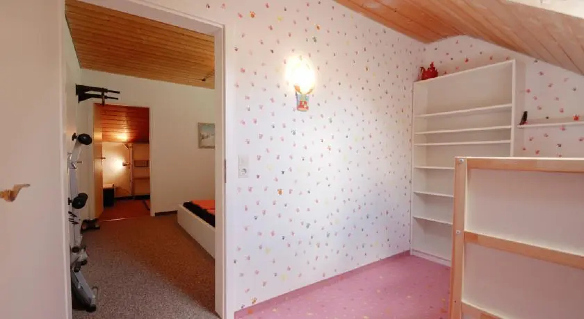 Kaminwohnung zwischen Flughafen und München