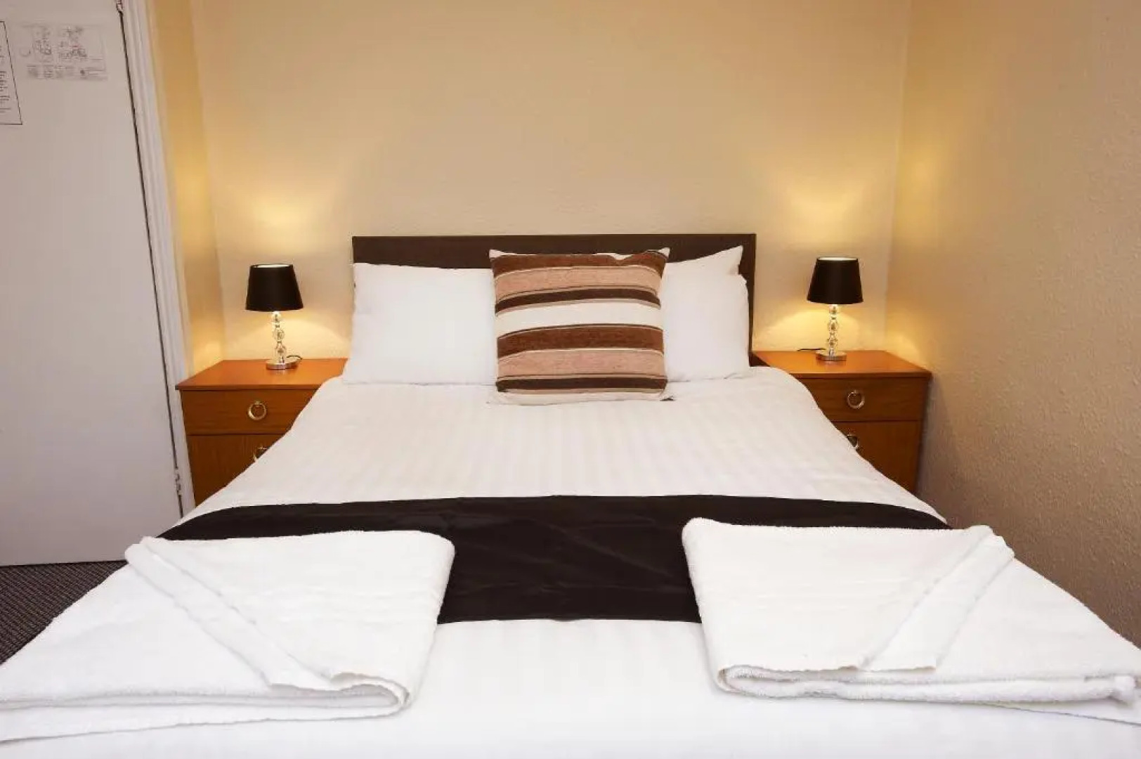 The Black Swan Inn B & B