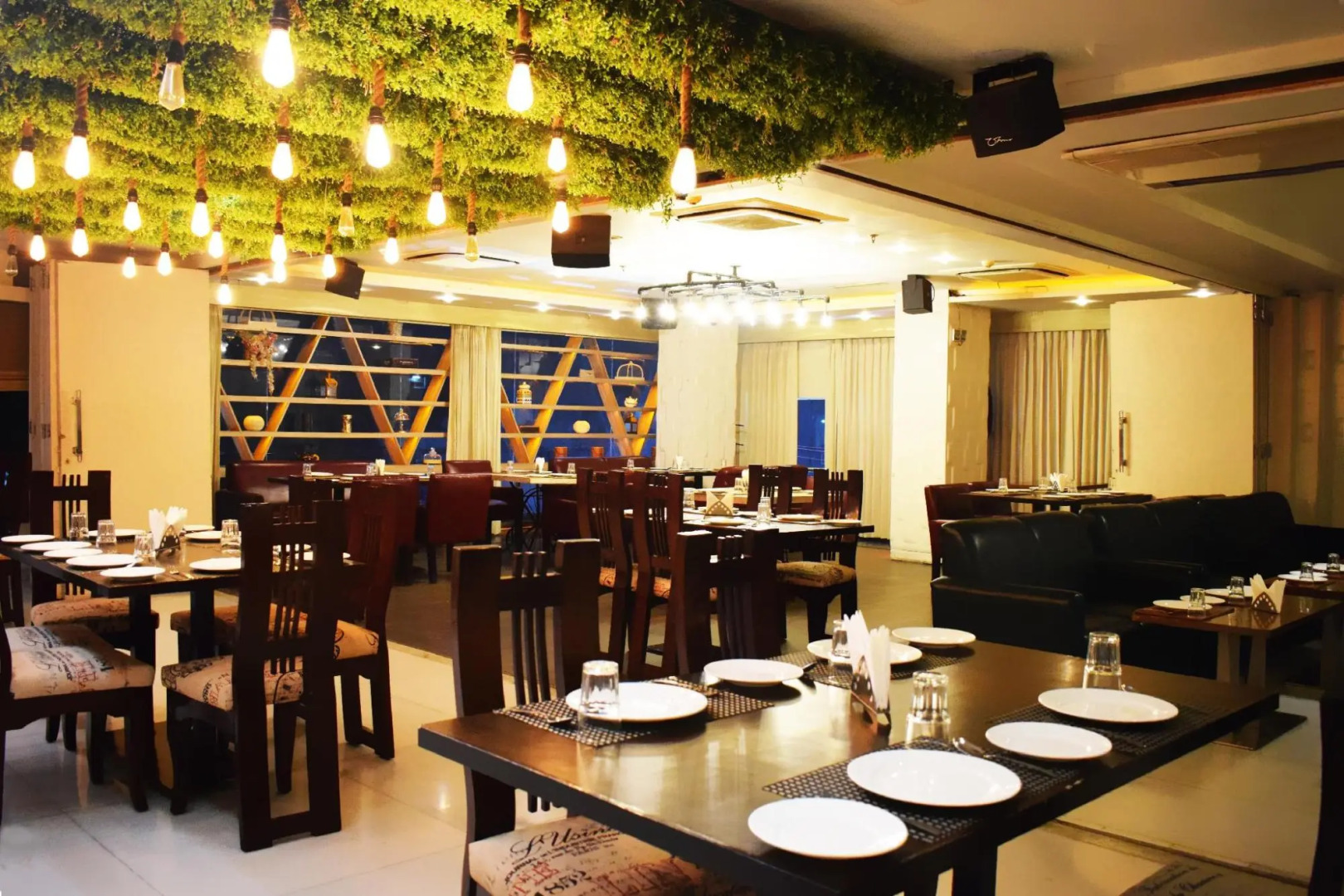 Avaas Lifestyle Hotel