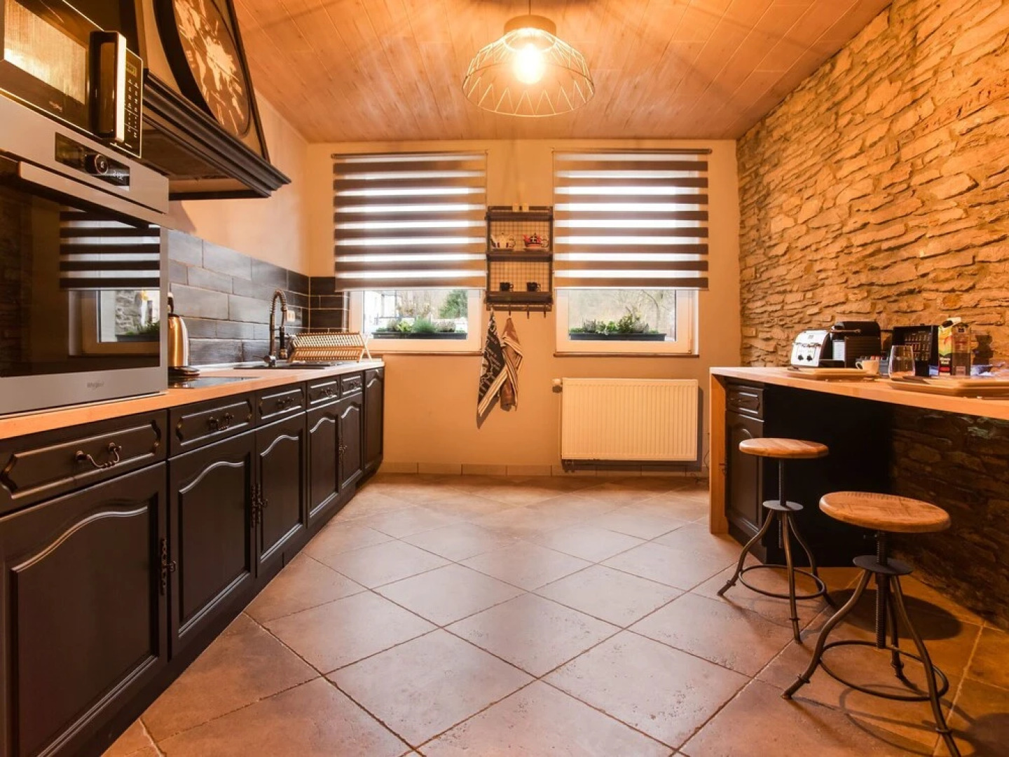 Cosy Holiday Home in Vresse-sur-Semois with Terrace