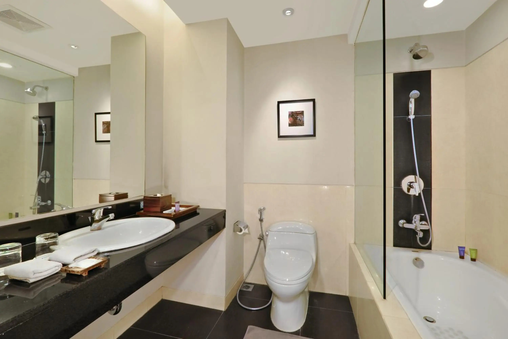 Aston Tanjung City Hotel