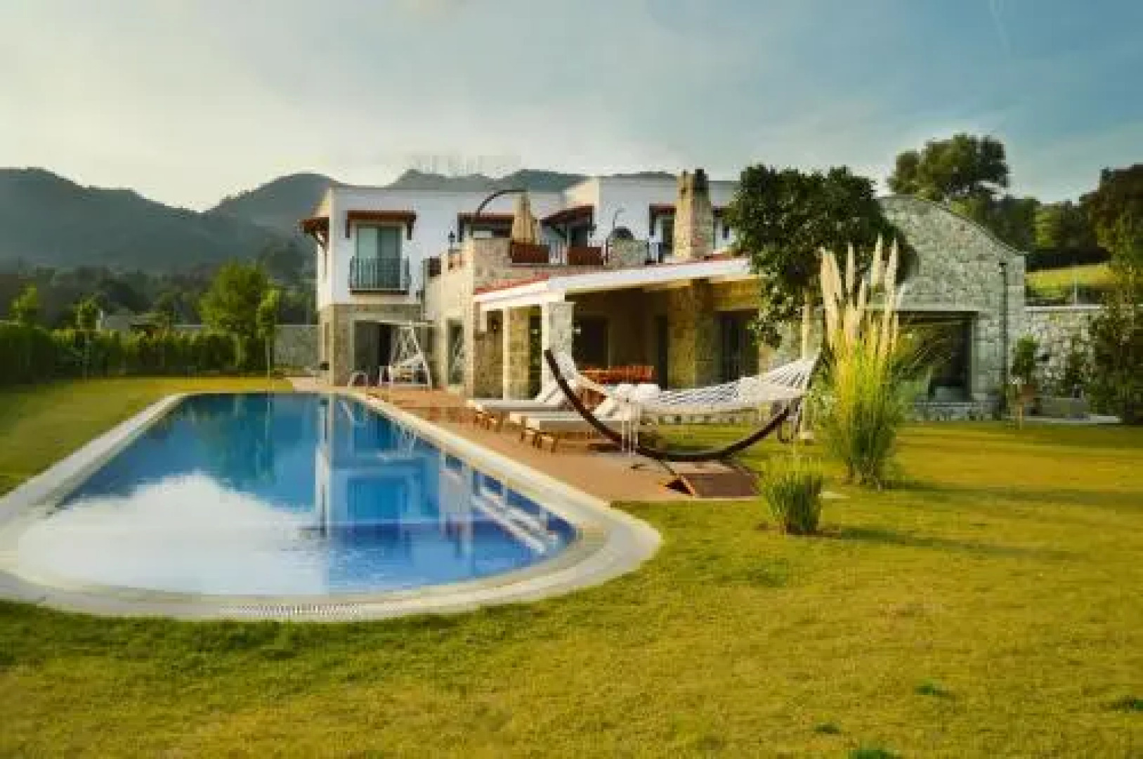 Important Group BD410 Luxury Villa in Ortakent