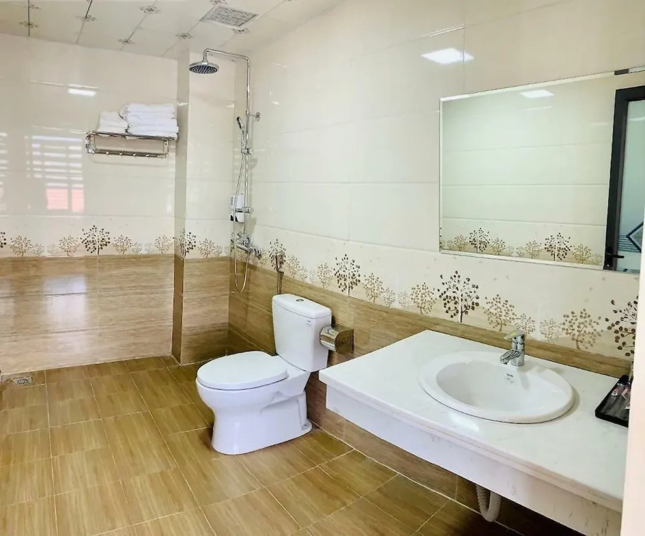 Bac Ha Hotel Lao Cai- by Bay Luxury