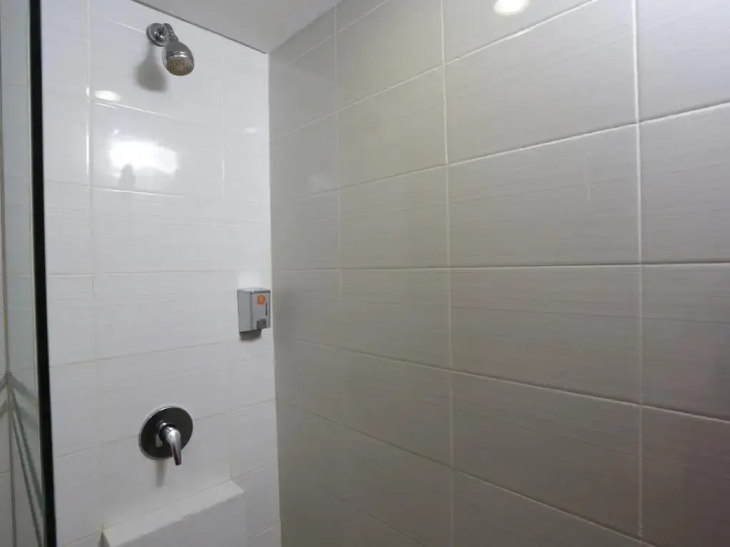 RedDoorz @ Sunset Road Kuta