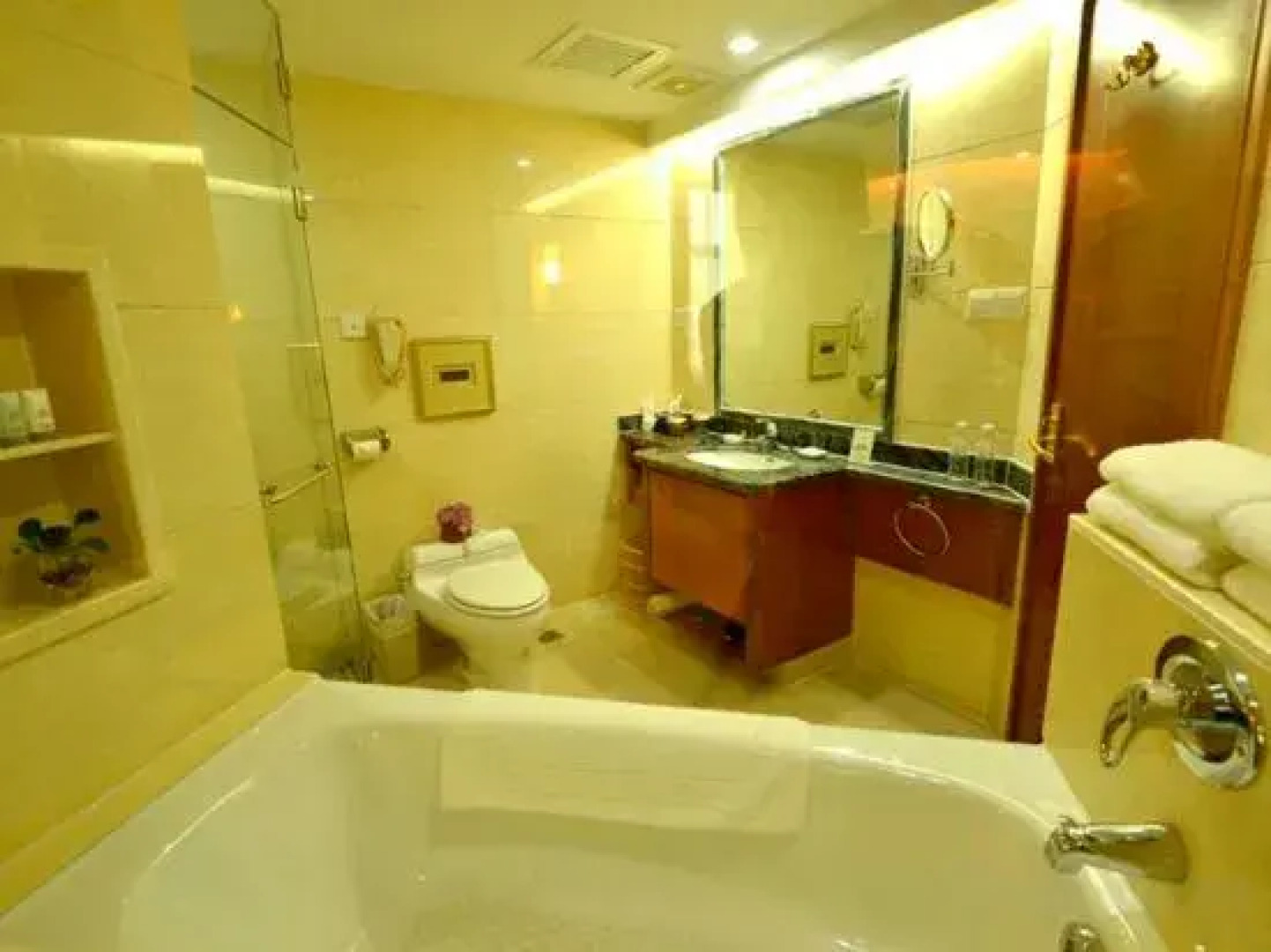 Green Lake Hotel Jinzhou