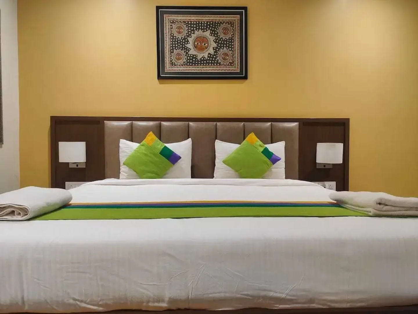 Treebo Elite Residency - 2 Kms From Railway Station