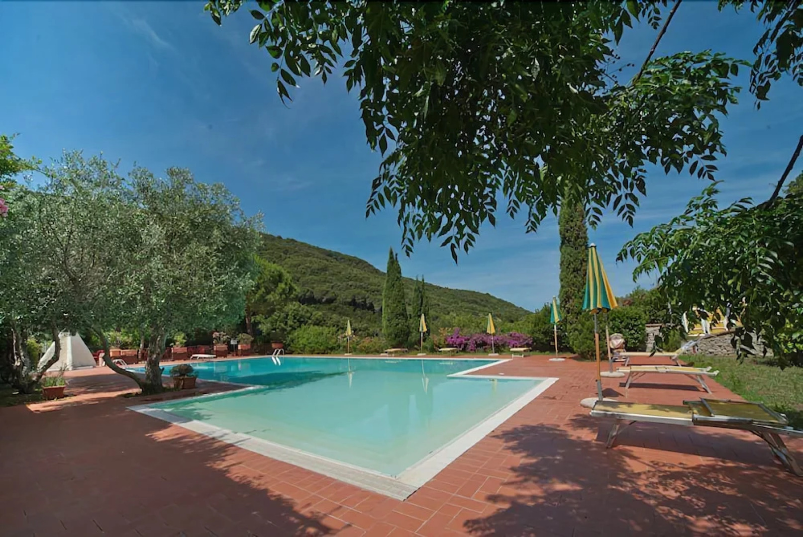 Locanda del Borgo B&B Helios Relais