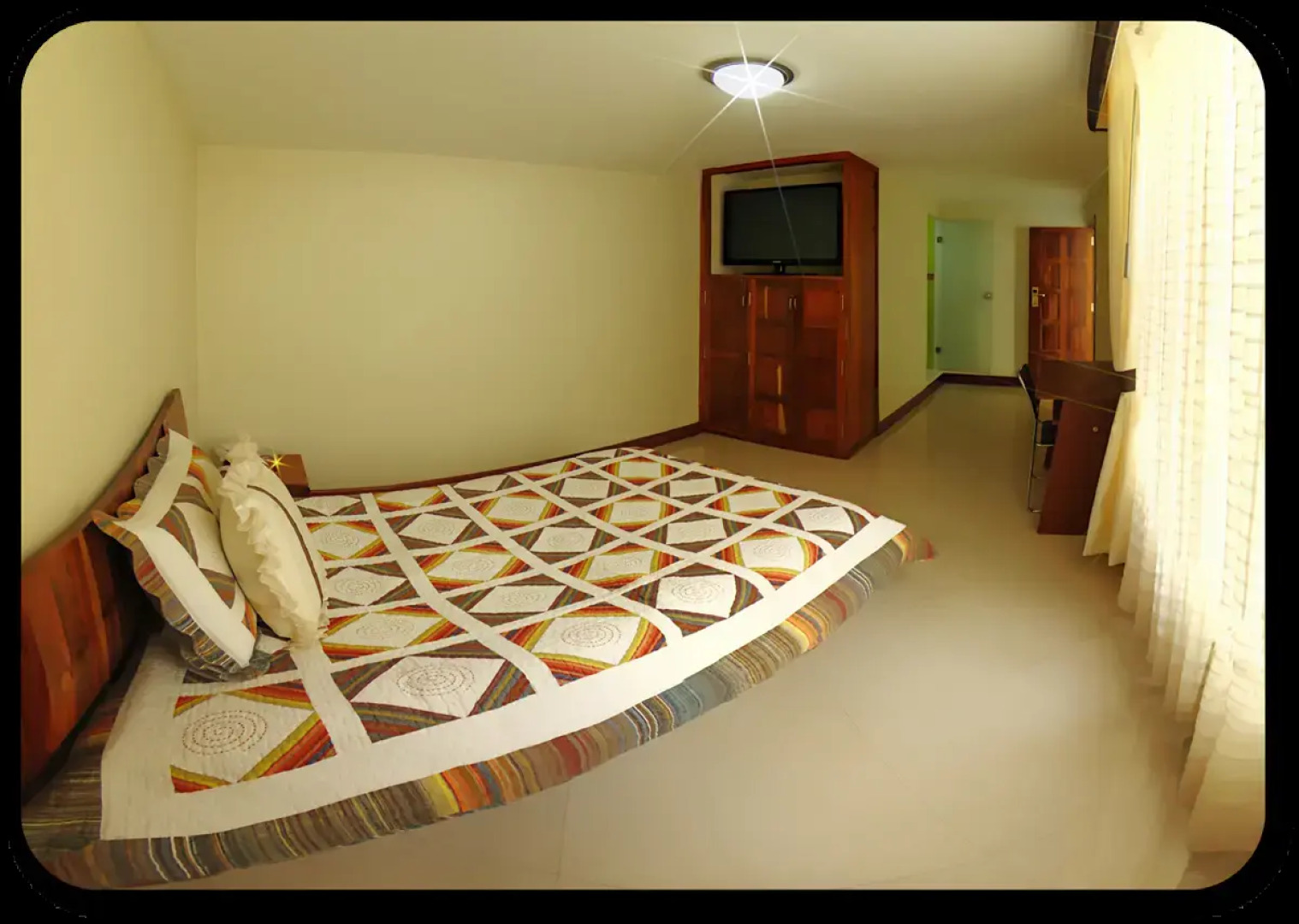 Apartahotel Vincent Suites