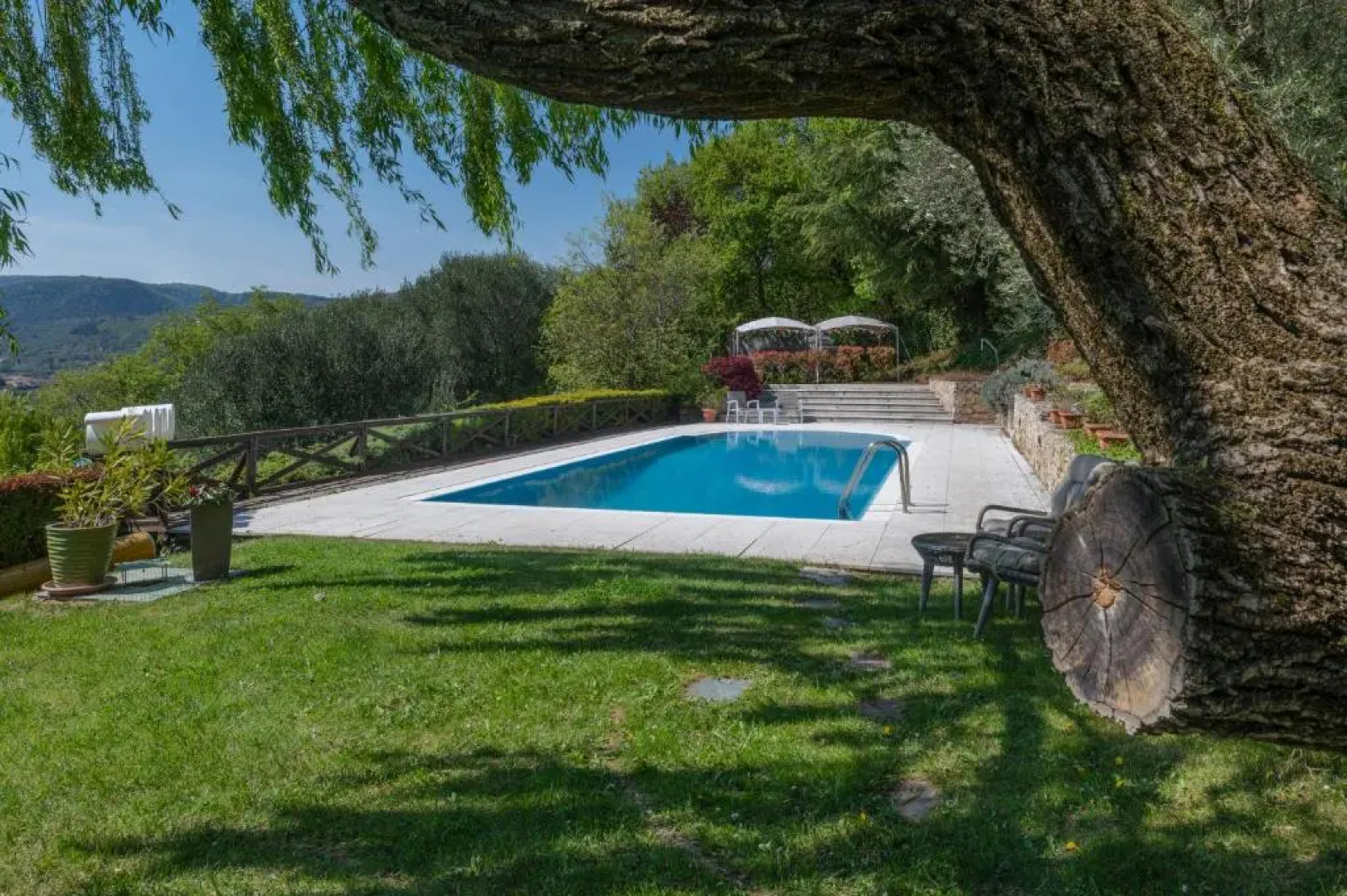 Beautiful Villa With Private Garden and Pool