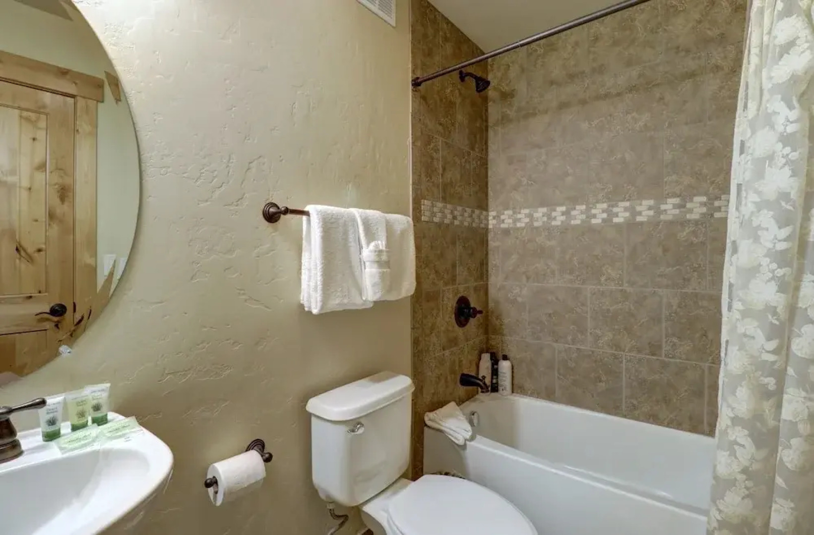 Angler Mountain Ranch 313 3 Bedroom Townhouse by RedAwning