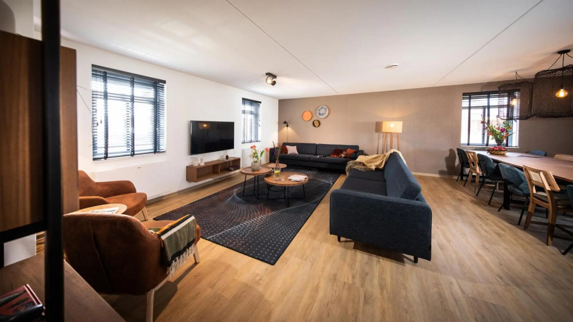 Luxe 20p in Thorn With 10 Bedrooms and 6 Bathrooms