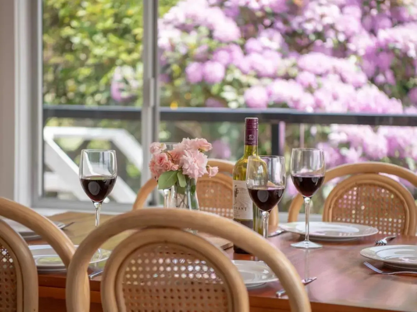 Kingfisher's Perch - Takamatua Holiday Home