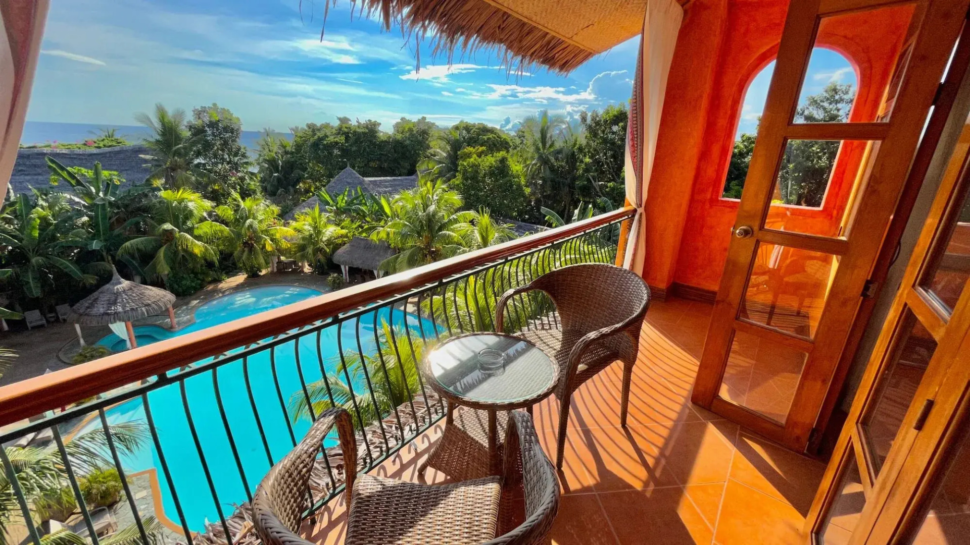 Coco Grove Beach Resort