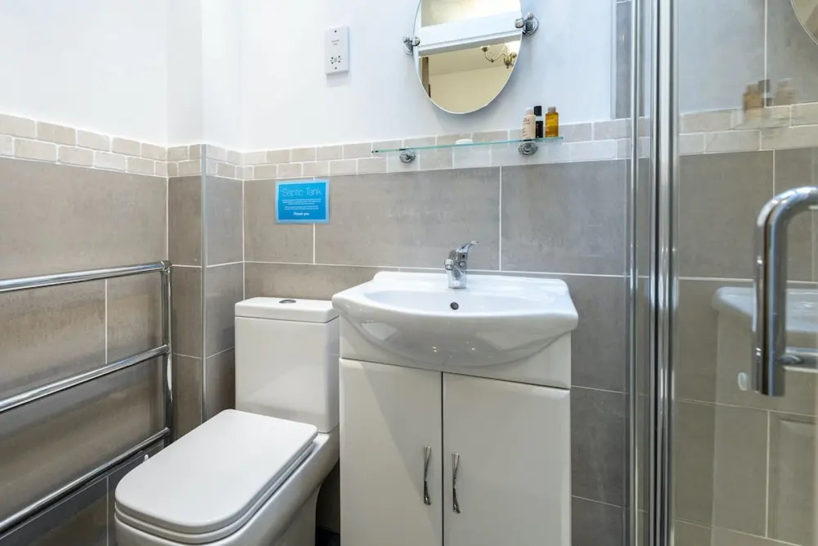 Cottage - Sleeps 5 - Hot Tub - Garden - Parking