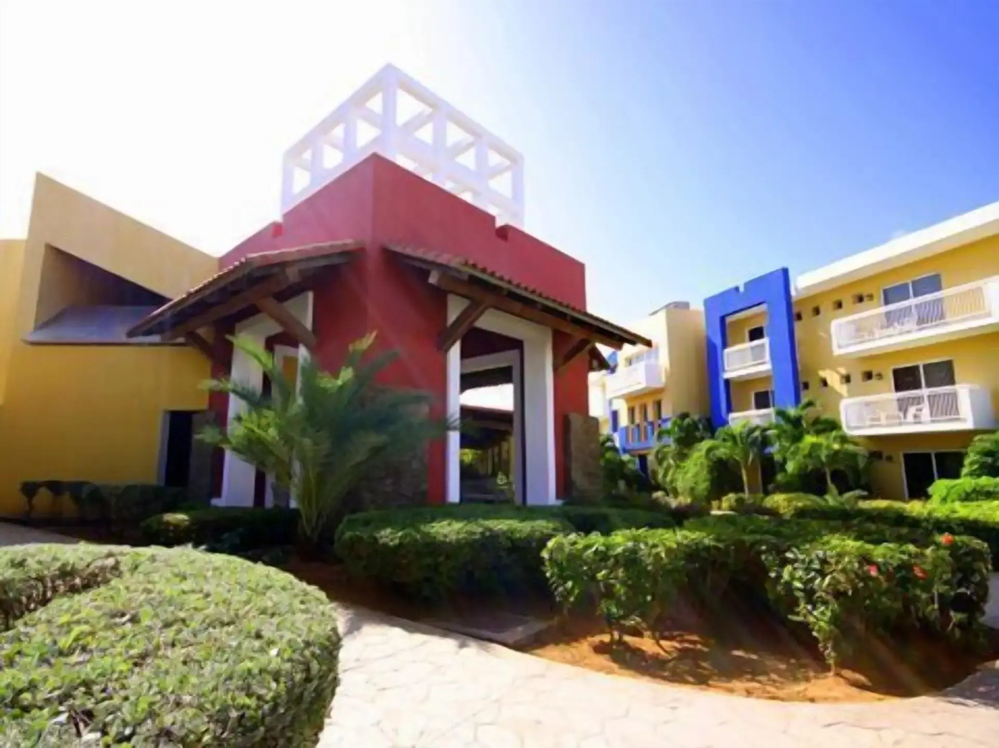 Hesperia Playa el Agua