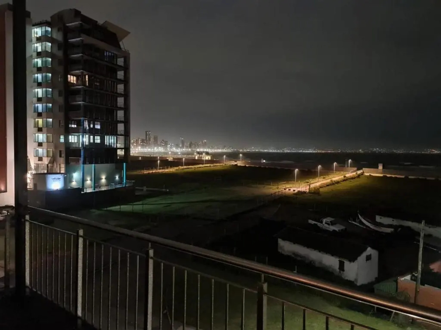 Accommodation Front - Loft Waterfront Penthouse with Ocean Views