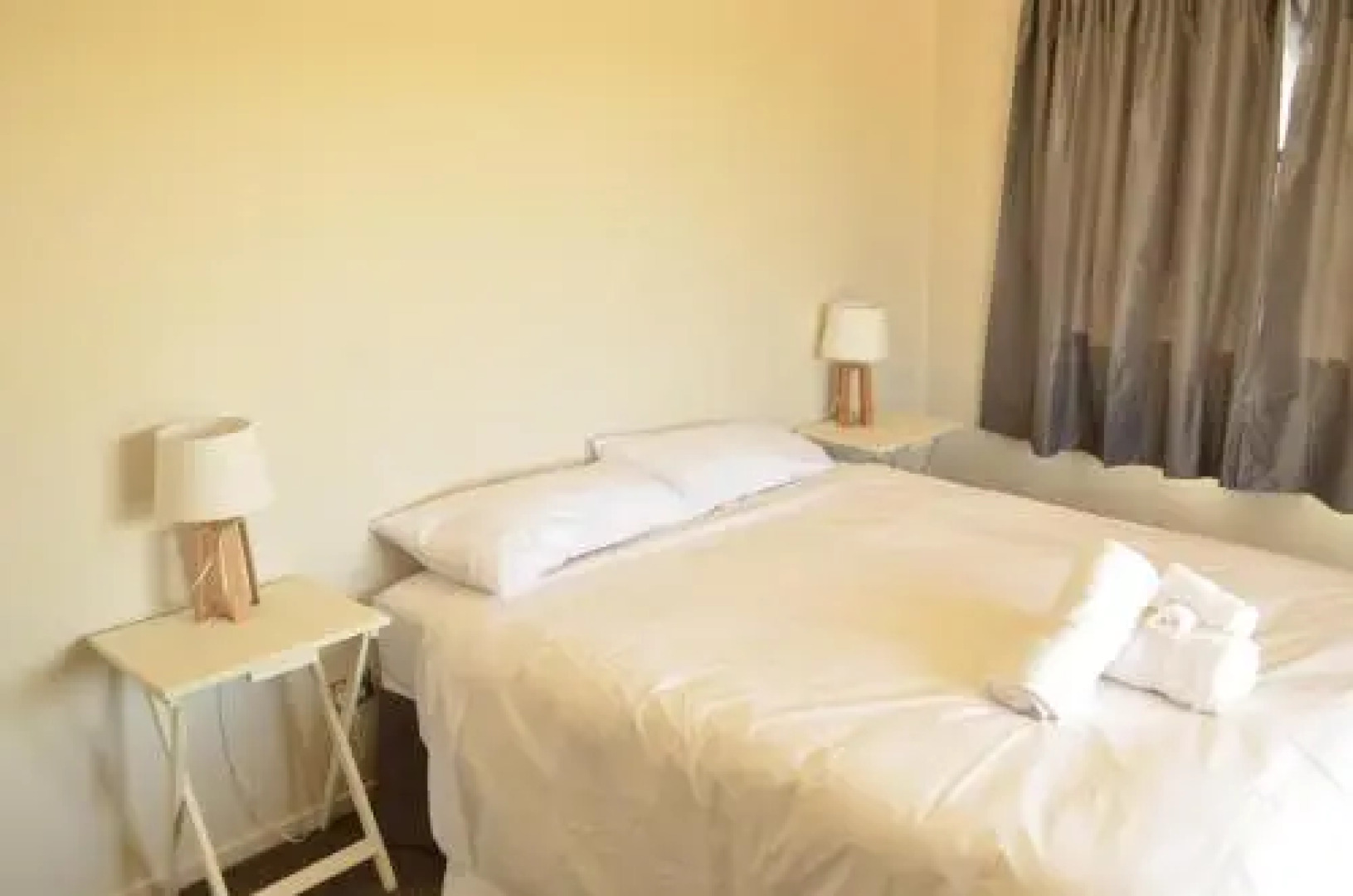 Weaver Estate Wines & Weaver Estate Vineyard Cottages