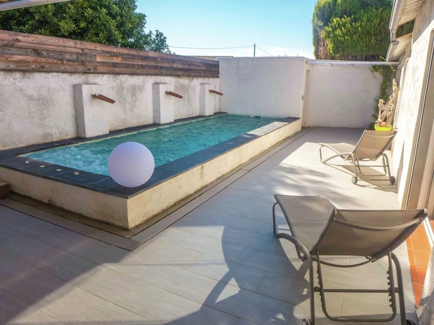 Beautiful Cottage in Raissac d 'aude With Pool and hot tub