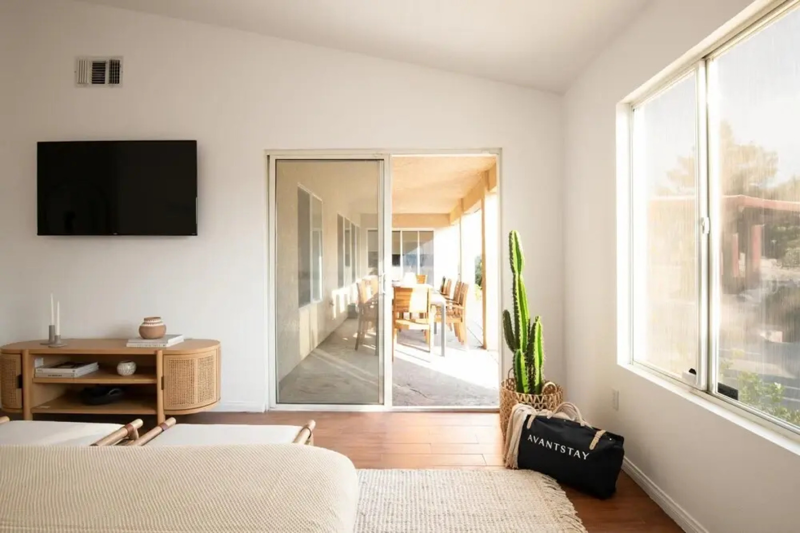 Selecta Ave - Fauna in Yucca Valley