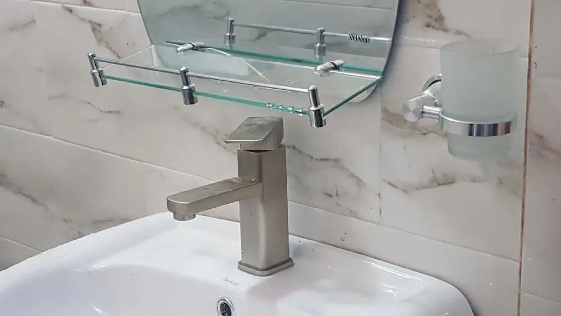 Palais Royale Hotel & Suites