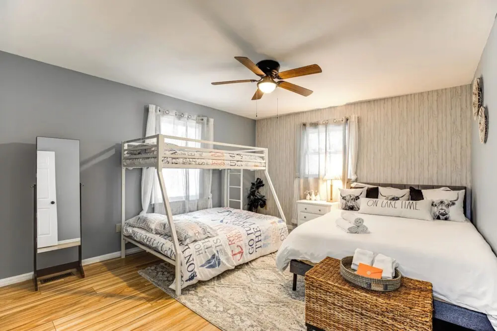 Lakefront Maryland Cabin w/ Fire Pit, Grill & Deck