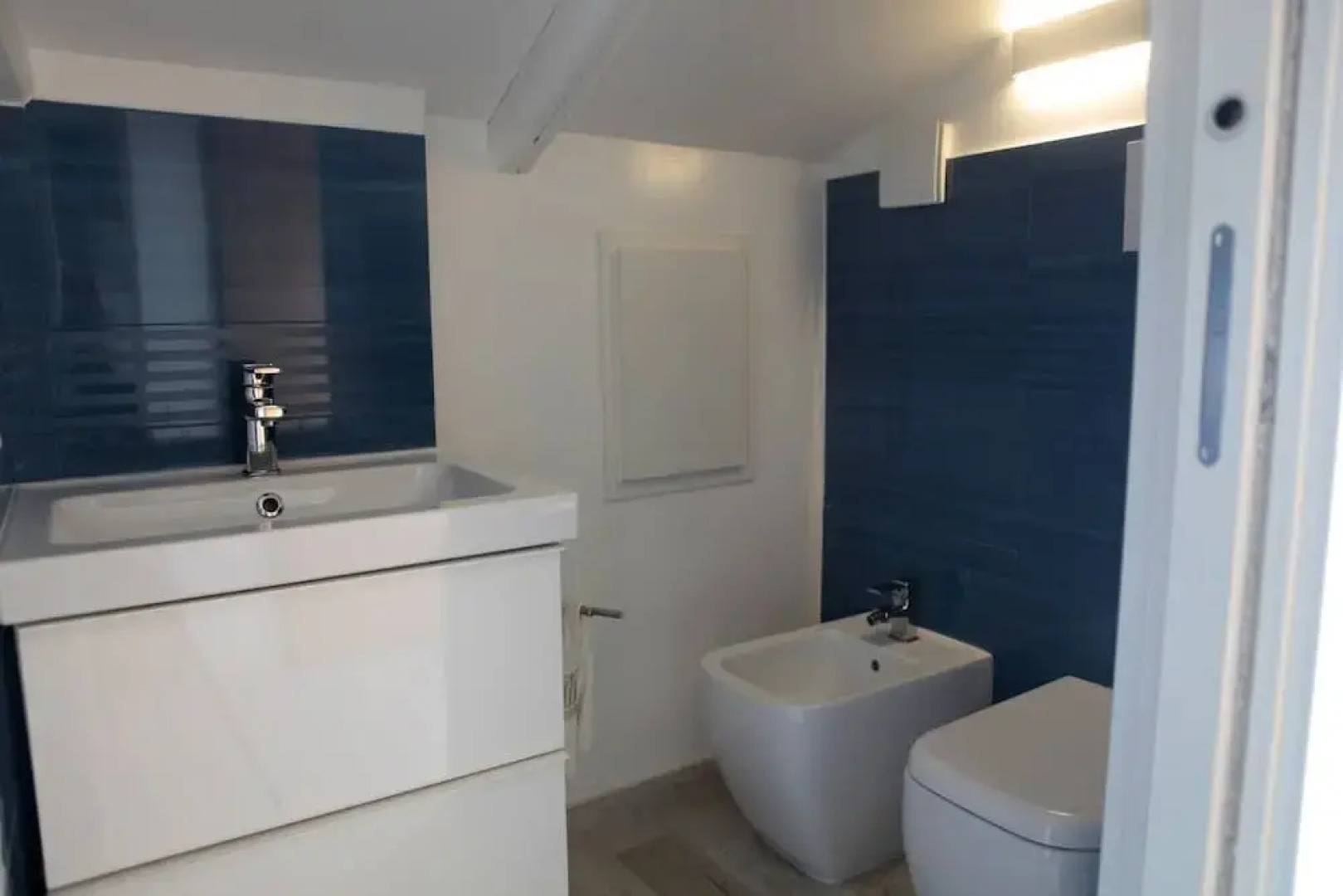 Rilassante E Indipendente- La Rondinella -detacha