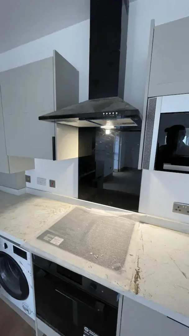 Exquisite Riverside Living in a Stunning Flat