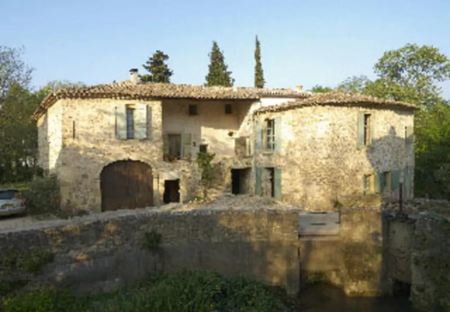 Apartment With 4 Bedrooms in Laudun-l'ardoise, With Wonderful Lake View, Enclosed Garden and Wifi