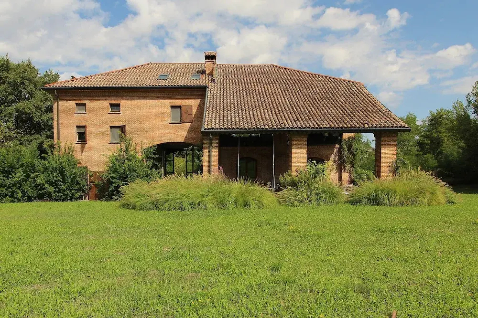 Villa Poggio Zucchino Pool Piacenza