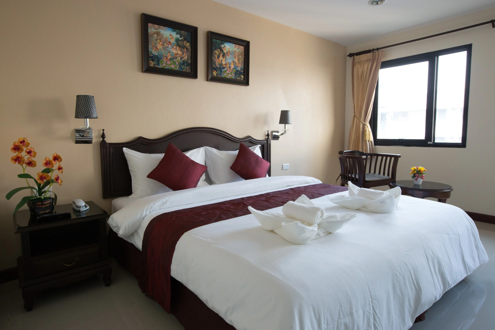 True Siam Rangnam Hotel