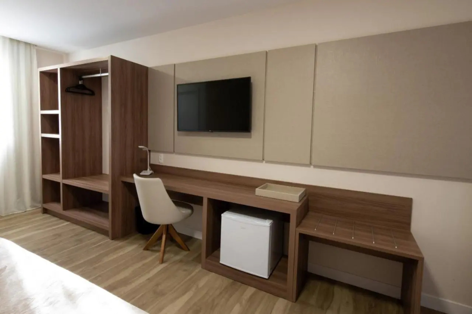 Lefel Hotel