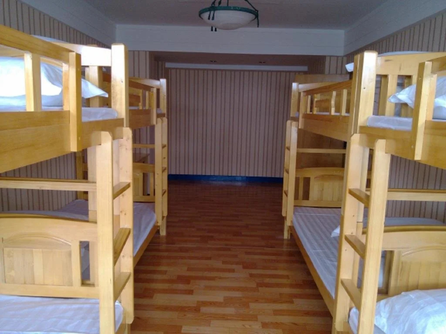 Jia Ting International Youth Hotel