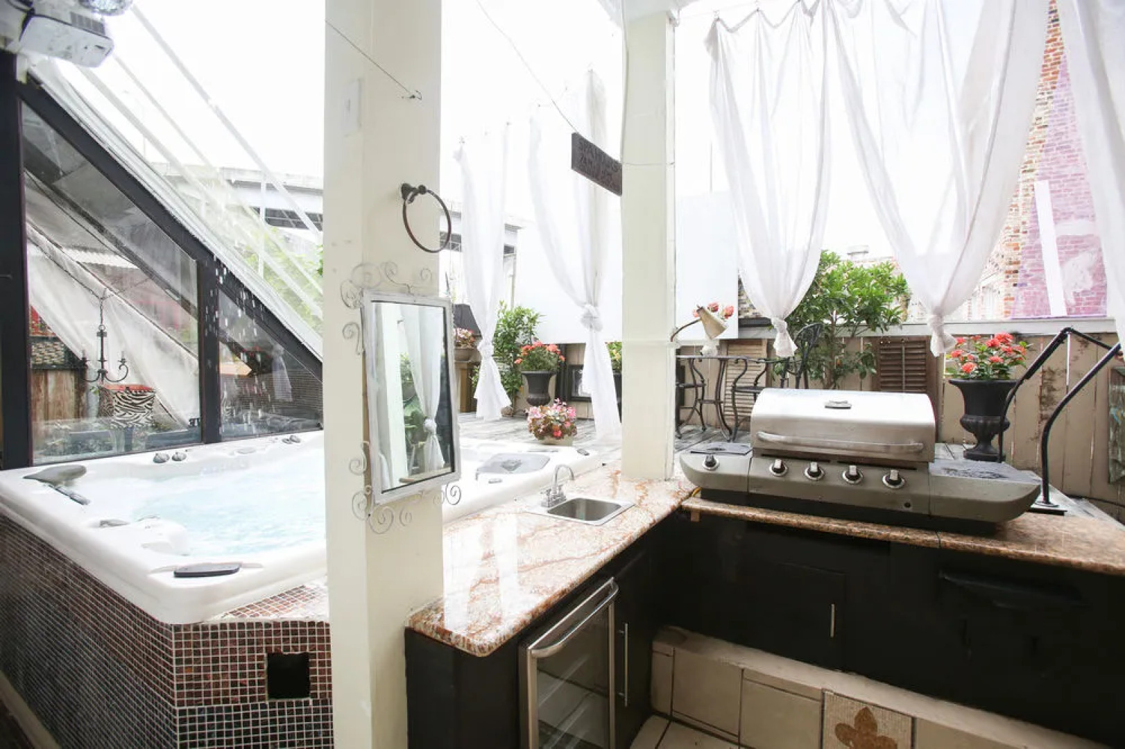 Fleur De Lis Mansion