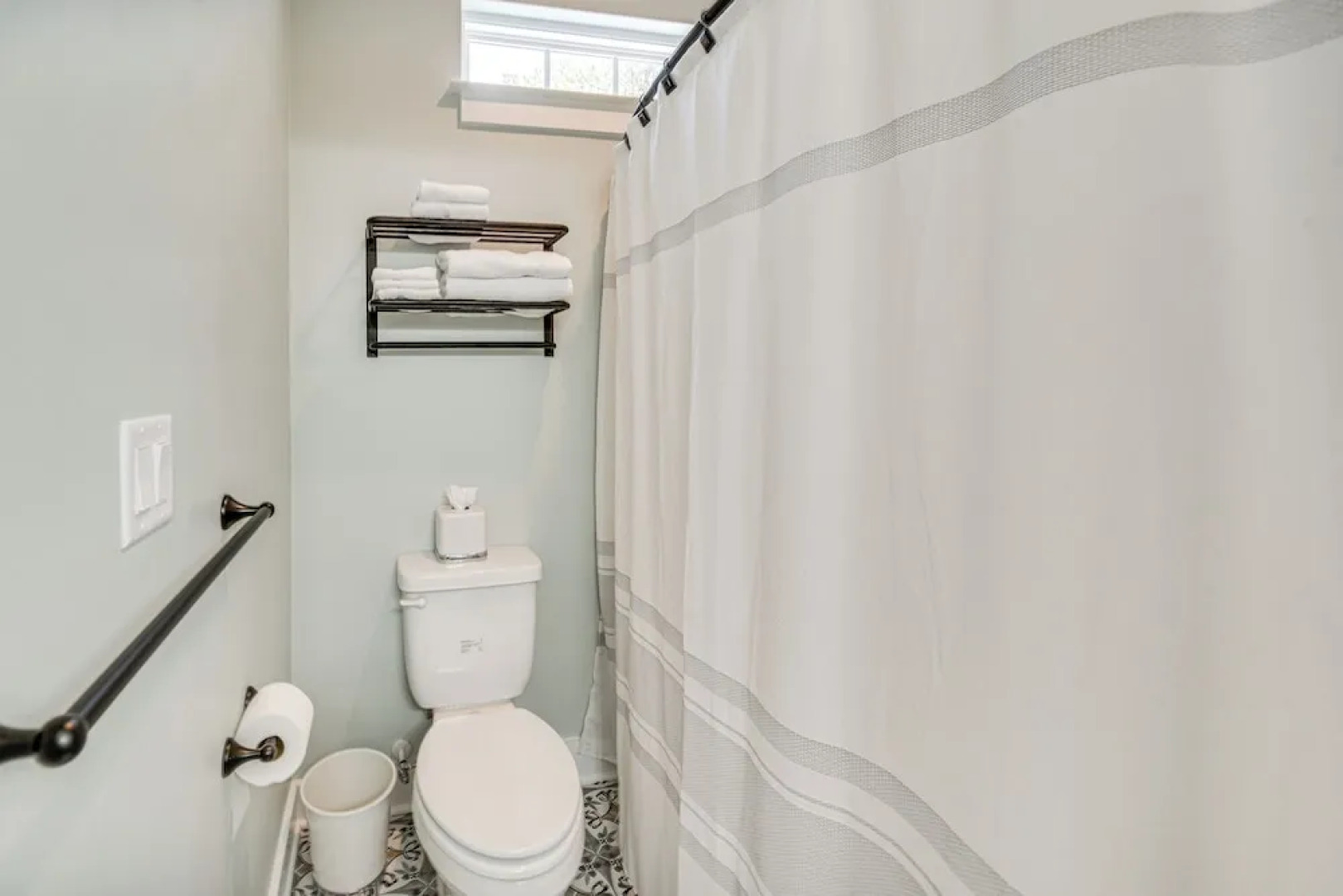 Cape Charles Home: Private Pier & Beach-front Deck