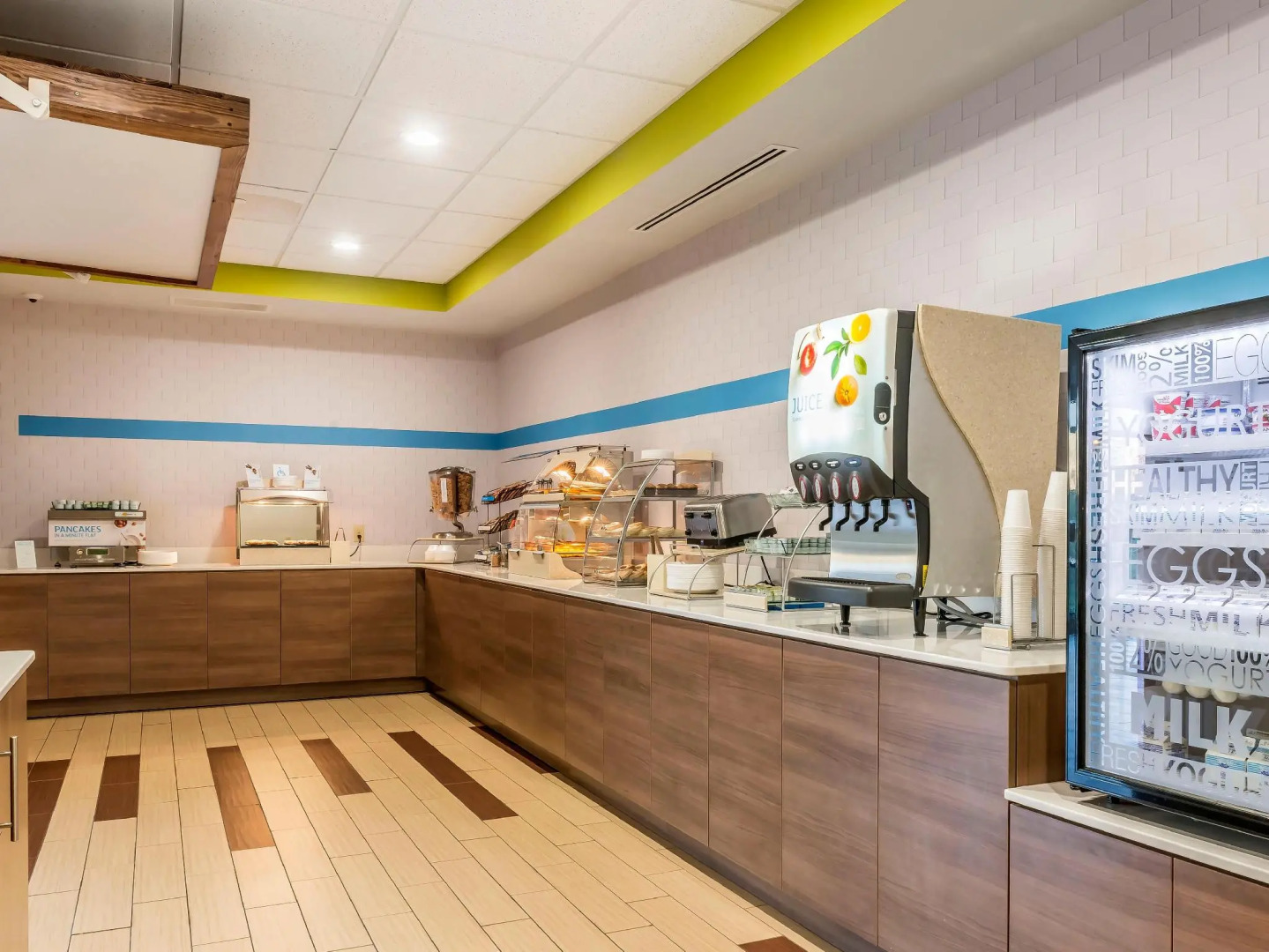 Holiday Inn Express & Suites Clarion by IHG