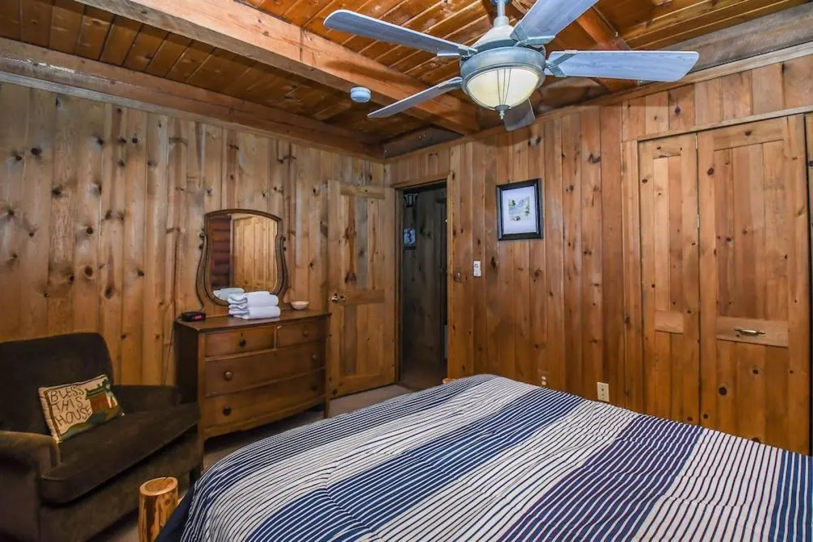 Four SKIsons 3 Bedroom House